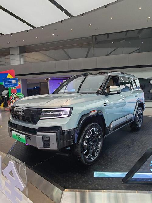 成都青羊区财华缘企业管理咨询比亚迪方程豹硬派越野的爆款，英菲尼迪35周年与你共成长